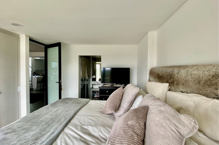 To Let 2 Bedroom Property for Rent in Island View Western Cape